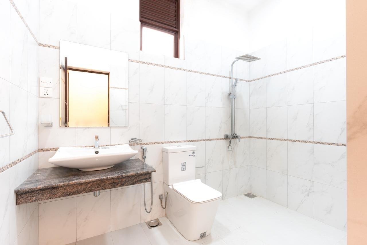 Standard Double Room 002